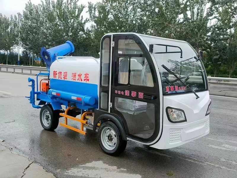 四輪灑水車(chē)